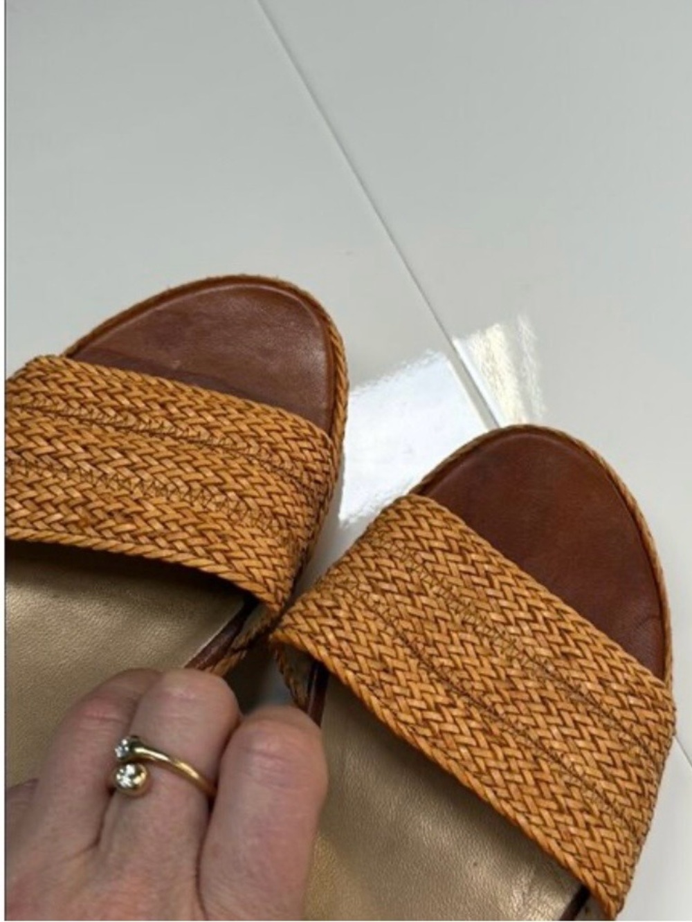 STUART WEITZMAN Sz 8 Tan
Barbados Leather Braided Wedge Platform Sandals 3" - Picture 4 of 5